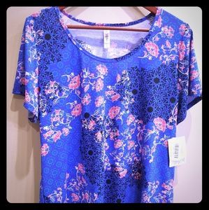 Stunning BNWT LuLaRoe Classic T XL!